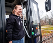 <p>Dzień Motorniczego. Wrocław, 25.11.2025. Pracownik&oacute;w MPK Wrocław odwiedził na pętli prezydent miasta Jacek Sutryk.</p>