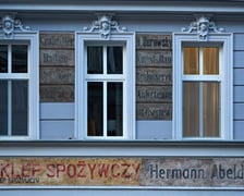 Kamienica wspólnotowa Cybulskiego 19 w listopadzie 2025