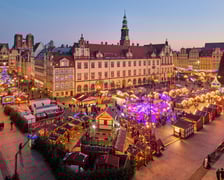 <p>Wystawcy będą się zmieniać co środę, dlatego swoje produkty zaprezentuje 100 pracowni</p>