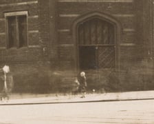 <p>Rok 1935, przed gmachem Sądu.</p>