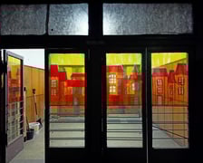 Budynek po kinie Lwów w 2022 roku (zdjęcie dzięki uprzejmości osób prowadzących profil FB Introwertyczny Wrocław i jego dzikie okolice)