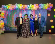 Bal sylwestrowy seniorów "Neonowa Noc" w Centrum Historii Zajezdnia