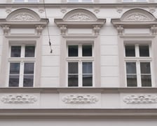 <p>Kamienica nr 21 przy ulicy Więckowskiego na Przedmieściu Oławskim już po remoncie i termomodernizacji</p>
