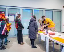 Wolontariusze w sztabie WOŚP w barze Barbara