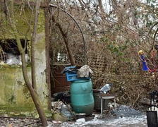 <p>Interwencja straży miejskiej, MOPS czy streetworker&oacute;w polega na przedstawieniu oferty wrocławskich ośrodk&oacute;w dla os&oacute;b w kryzysie bezdomności</p>