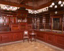 <p>Meble wewnątrz apteki objęte są ochroną konserwatorską</p>