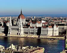 <p class="MsoNormal">Z Wrocławia | w piątek 13 lutego o godzinie 9:50</p>
<p class="MsoNormal">Z Budapesztu | w poniedziałek 16 lutego o godzinie 11:30</p>
<p class="MsoNormal">Cena | 528 PLN</p>
<p class="MsoNormal">Linia | Wizz Air</p>