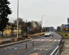 Na przejściu dla pieszych na ul. Toruńskiej w pobliżu XIV LO zostanie zamontowana sygnalizacja świetlna.