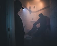 <p>Szkolenie mundurowych przewodnik&oacute;w i ich ps&oacute;w służbowych z ZK1 przy Kleczkowskiej</p>