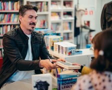 <p>Festiwal Podr&oacute;żniczy R&oacute;wnoleżnik Zero. Spotkanie z Tomkiem Michniewiczem</p>