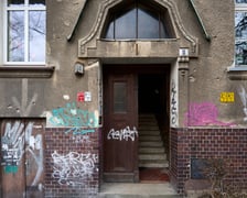 <p>W budynku mieszkała osoba z zaburzeniami związanymi ze zbieractwem</p>