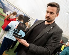 II Turniej „Piłka bez barier” we Wrocławiu. Piotr Mazur, dyrektor Biura Sportu i Rekreacji Urzędu Miejskiego Wrocławia.