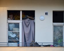 Usuwanie odpadów z podwórka przy ul. Grunwaldzkiej