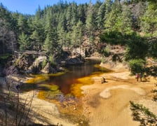 <p>Kolorowe Jeziorka w Rudawach Janowickich</p>