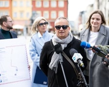 Ograniczenia w ruchu na placu Solnym. Konferencja. Arkadiusz Pańka, przedsiębiorca