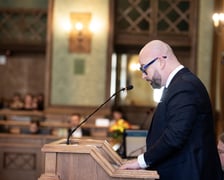 <p class="MsoNormal">Jacek Sutryk podsumował minione 12 miesięcy, a Rada Miejska udzieliła prezydentowi Wrocławia absolutorium</p>