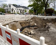 Oporów. Trwa przebudowa skrzyżowania Wiejskiej z Mokronoską i Awicenny. Zdjęcie przedstawia zaawansowanie prac na dzień 6 maja 2026