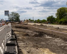 Oporów. Trwa przebudowa skrzyżowania Wiejskiej z Mokronoską i Awicenny. Zdjęcie przedstawia zaawansowanie prac na dzień 6 maja 2026