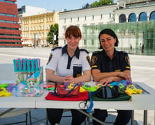 Festyn programu "Bezpieczny Wrocław" na placu Wolności we Wrocławiu