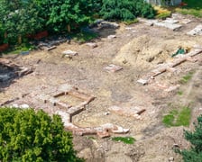 Na skwerze przy ul. Rybackiej prowadzone są prace archeologiczne