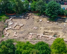 Na skwerze przy ul. Rybackiej prowadzone są prace archeologiczne