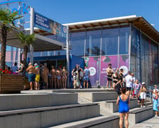 Aquapark Wrocław przy ul. Borowskiej, ewakuacja osób, 27 czerwca 2026 r.