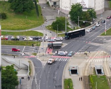 Po godz. 9:00 na teren budowy wjechał patrol saperski