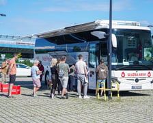 W czwartek (9 lipca 2026 r.) Krwiobus stanął przed stadionem Tarczyński Arena we Wrocławiu