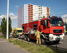 <p>Z uwagi na brak dojazdu, strażacy tracili czas na szukanie alternetywnej drogi od strony ul. Strzegomskiej</p>