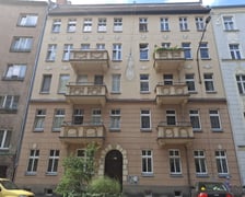 <p>Kamienica przy ul. Daszyńskiego 15 na Ołbinie, elewacja frontowa</p>