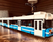 Protram 205 WrAs z klocków Lego zaprojektowany i wykonany przez Jana Mizgalskiego