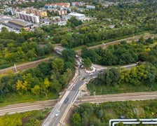 Skrzyżowanie ulic Karwińskiej, Gazowej i Mościckiego coraz wyraźniej przybiera formę ronda