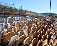 Stadion Oporowska, konferencja pod wyburzaną trybuną, 29 września 2026