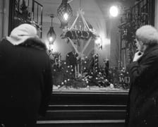 Okres świąt Bożego Narodzenia w latach PRL-u na zdjęciach z Narodowego Archiwum Cyfrowego.