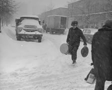 Okres świąt Bożego Narodzenia w latach PRL-u na zdjęciach z Narodowego Archiwum Cyfrowego.