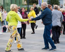 Wrocławska Potańcówka na pl. Wolności 17 września 2022 r. - na zdjęciach uczestnicy