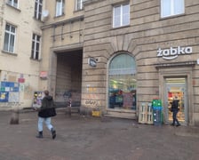 Podwórko na Przemieściu Świdnickim, zdjęcie z grudnia 2022 roku