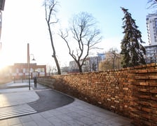 <p>Nadodrzańskie bulwary w centrum miasta wyremontowano ostatnio w wielu miejscach</p>