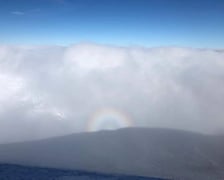 WOM Śnieżka (Wysokogórskie Obserwatorium Meteorologiczne). Przy pięknej pogodzie i dobrej widzialności ze Śnieżki można podziwiać widoki na odległość kilkudziesięciu kilometrów.