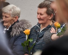<p>Mieszkanki schroniska podczas uroczystości </p>