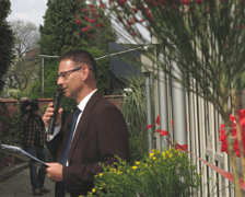 <p>Konferencja z okazji udostępnienia zwiedzającym nowych szklarni w Ogrodzie Botanicznym. Na zdjęciu prof. Zygmunt Kącki, dyrektor Ogrodu Botanicznego Uniwersytetu Wrocławskiego</p>