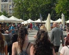<p>Tłumy na Festiwalu Azjatyckim, Festiwalu Smak&oacute;w Świata i Festiwalu Piwa, Wina i Trunk&oacute;w Rzemieślniczych na placu Nowy Targ</p>