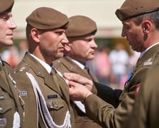 <p>Uroczystości Święta Wojska Polskiego na wrocławskim rynku</p>