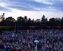Nocny pokaz Fontanny Multimedialnej na zakończenie sezonu.