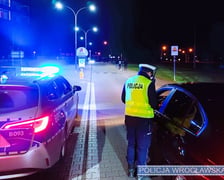 Policyjna kontrola aut na Bielanach Wrocławskich, sobota 28 października 2023