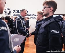 Ślubowanie nowych dolnośląskich policjantów we Wrocławiu