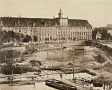 Lata 1867-1868, Budowa mostów Uniwersyteckich. Z prawej Most Krótki i fragment Mostu Długiego.