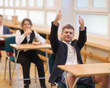 Uczniowie SP nr 29 przed egzaminem z j. polskiego