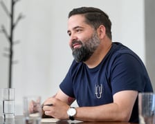 <p>Juan Luis Fernandez, znakomity szef kuchni z Hiszpanii, kt&oacute;rego restauracje zdobyły łącznie cztery gwiazdki Michelina</p>