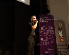 <p>Uroczystość wręczenia dyplom&oacute;w w ramach &bdquo;Wrocławskiego Programu Wspierania Uzdolnionych &ndash; PROMOVERE TALENTA&rdquo; w auli Liceum Og&oacute;lnokształcącego nr XIV</p>